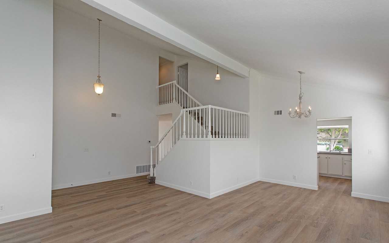 7960 Represa Cir - Photo 2 of 36
