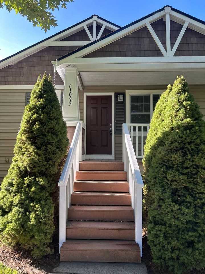 61093 Larkspur Loop - Photo 2 of 24