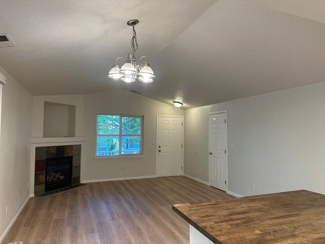 61093 Larkspur Loop - Photo 6 of 24