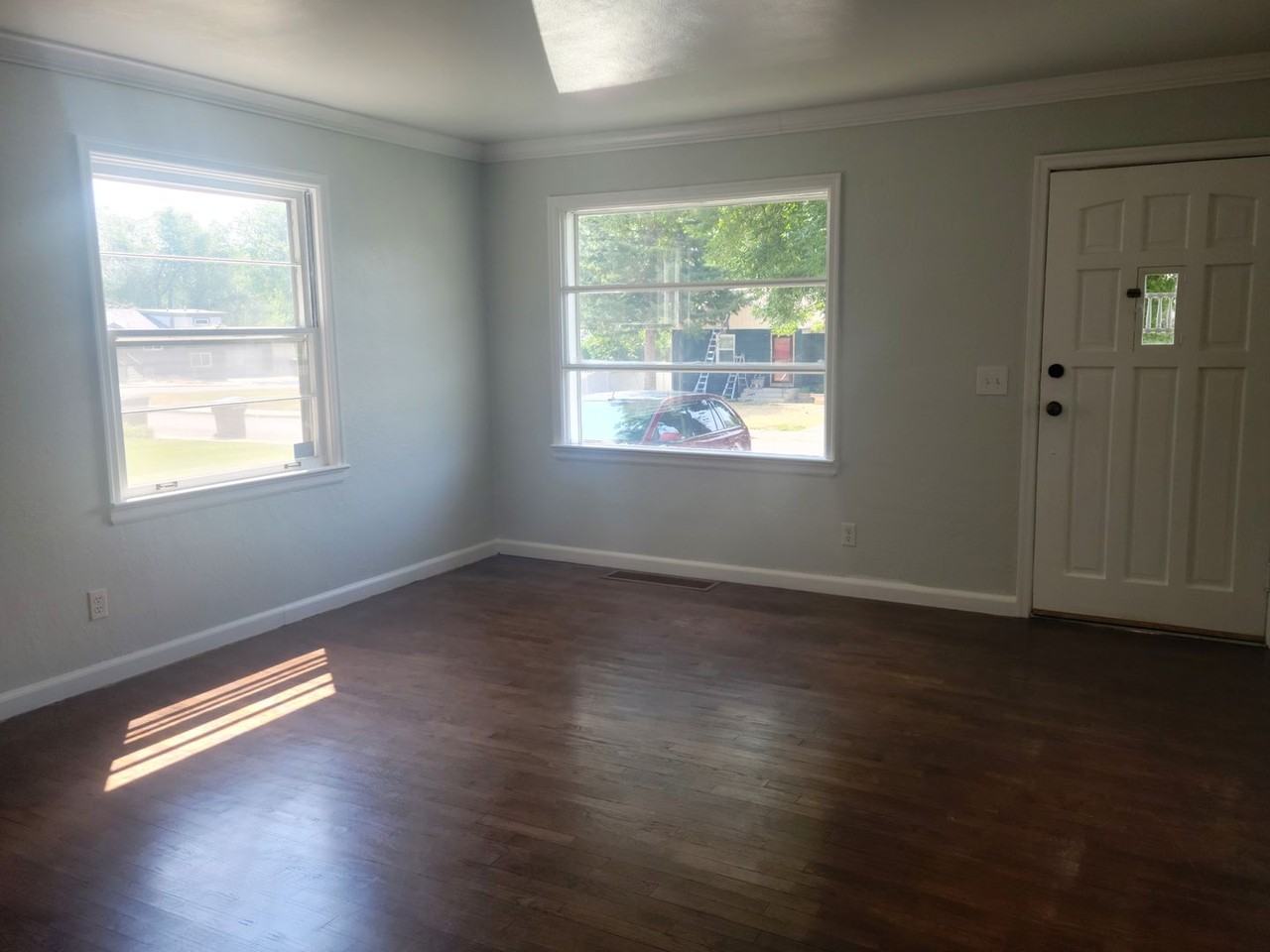 1211 Yale Ave - Photo 3 of 14