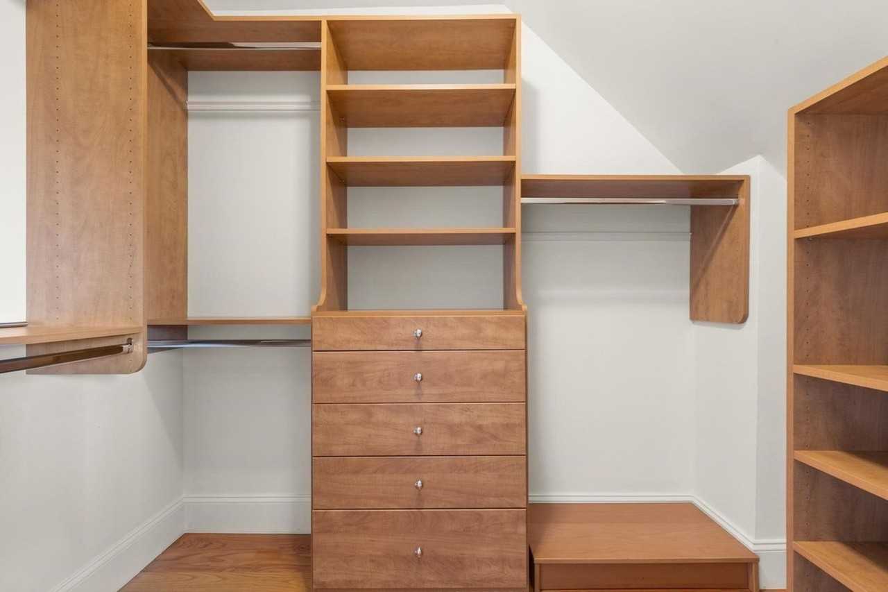 91 University Rd - Photo 5 of 39