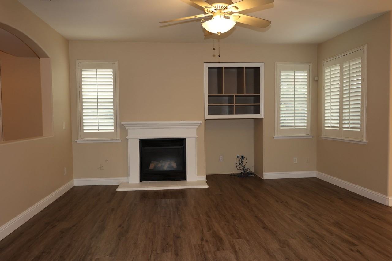 1845 N Pistachio Ave - Photo 3 of 20