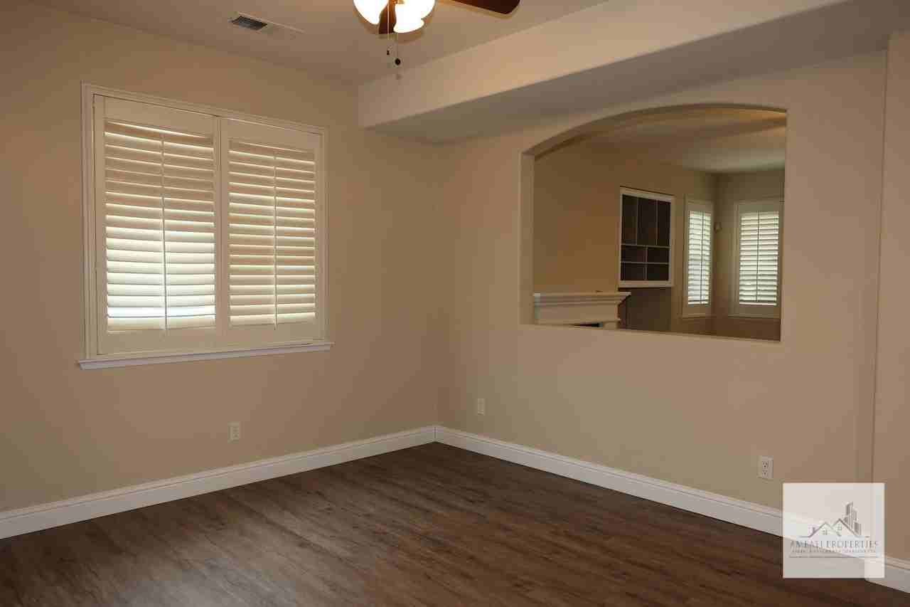 1845 N Pistachio Ave - Photo 4 of 20