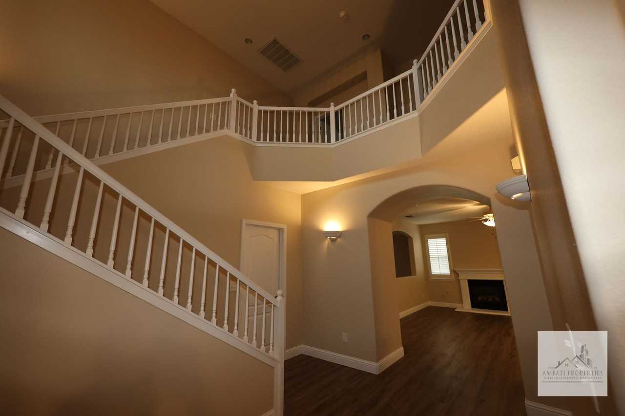 1845 N Pistachio Ave - Photo 7 of 20