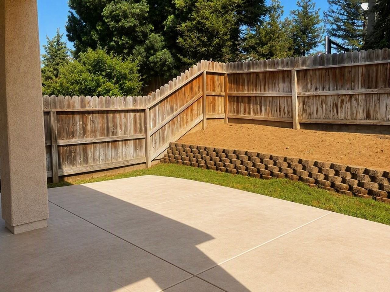 5594 W Bluff Ave - Photo 7 of 8