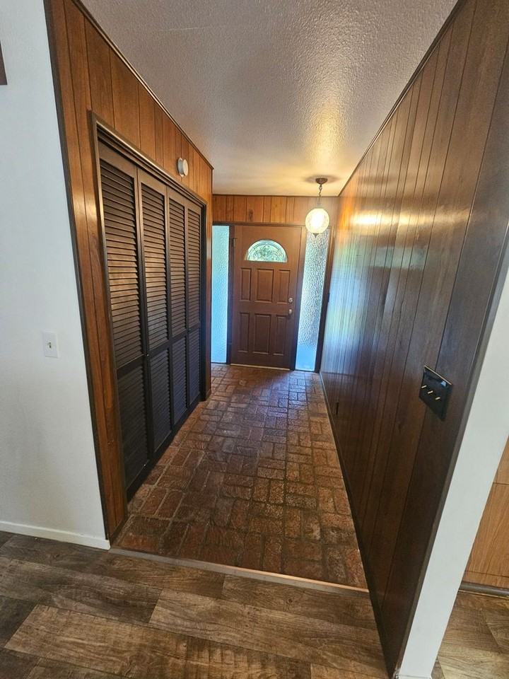 426 Stanmar Dr - Photo 3 of 30