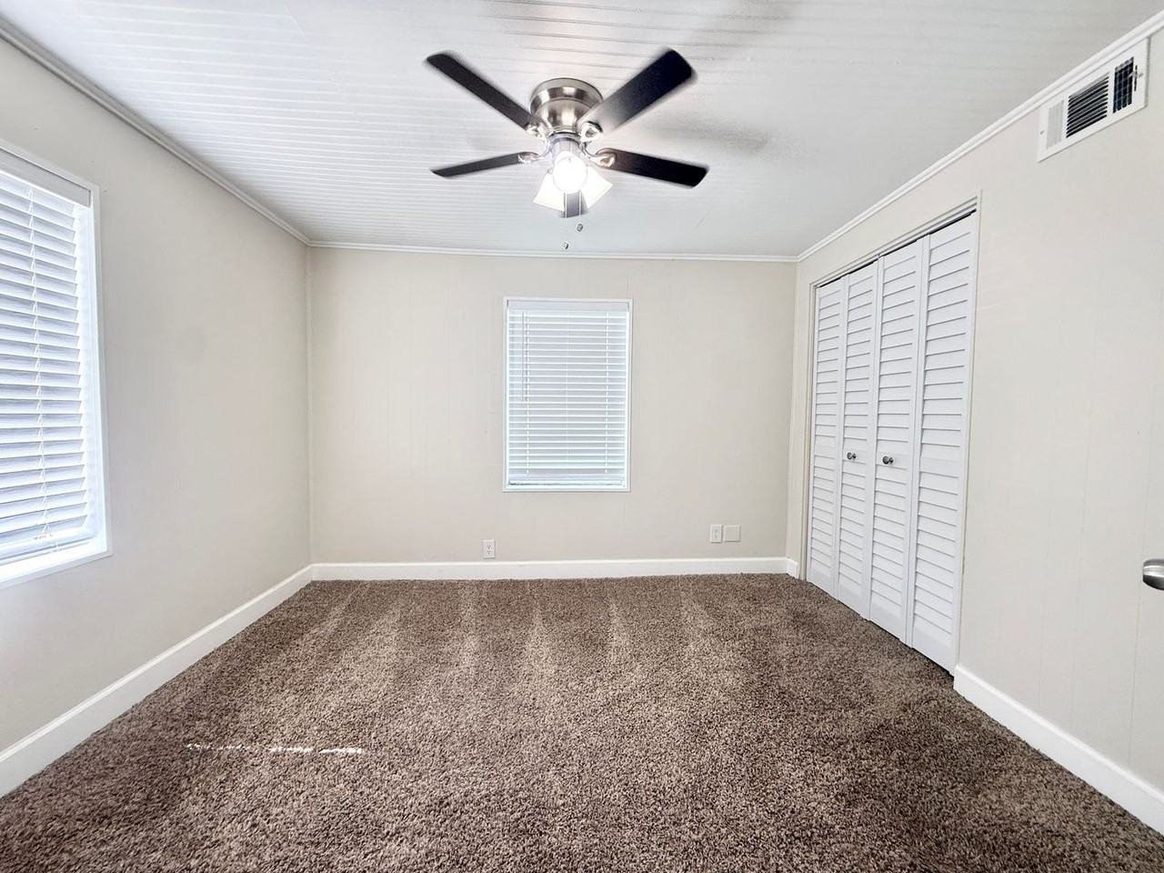 414 Murex St - Photo 6 of 17
