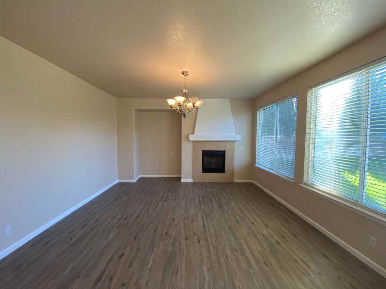 331 Sorento St - Photo 4 of 14