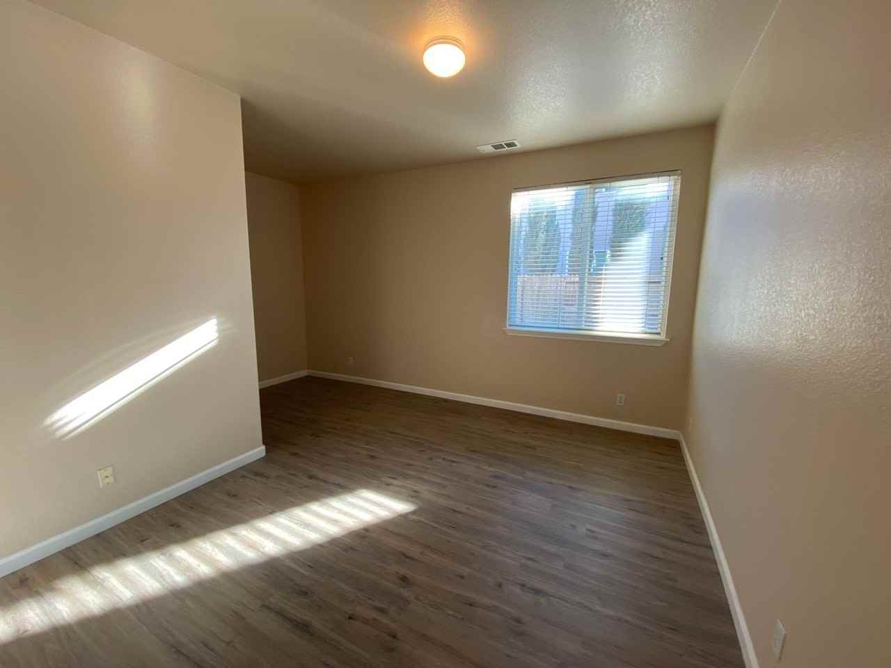 331 Sorento St - Photo 5 of 14