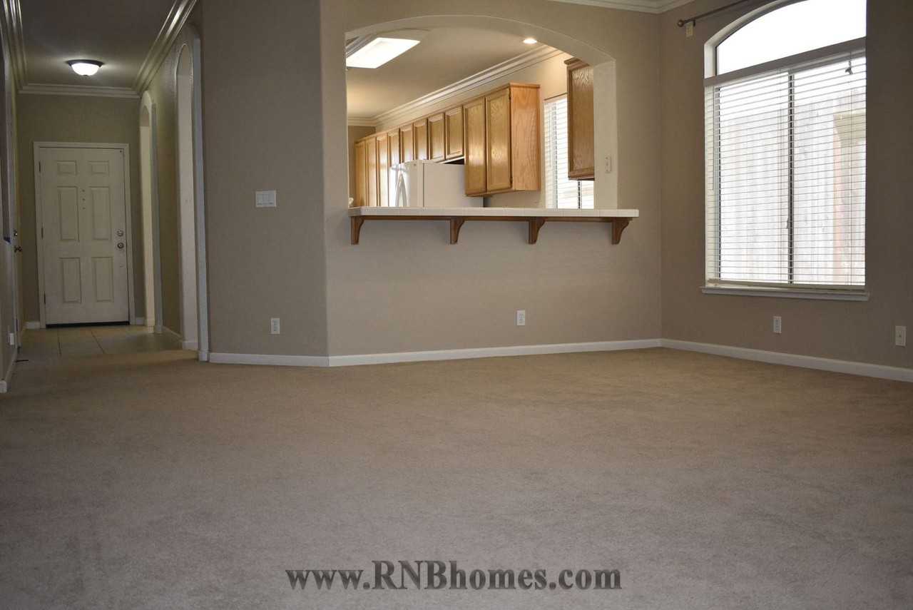 309 Quiet Star Ct - Photo 4 of 16