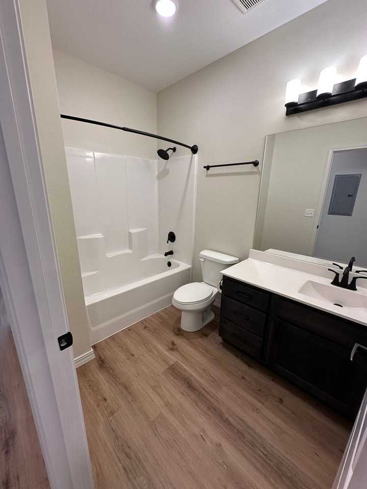 750 Windsor Ct #308 - Photo 7 of 13