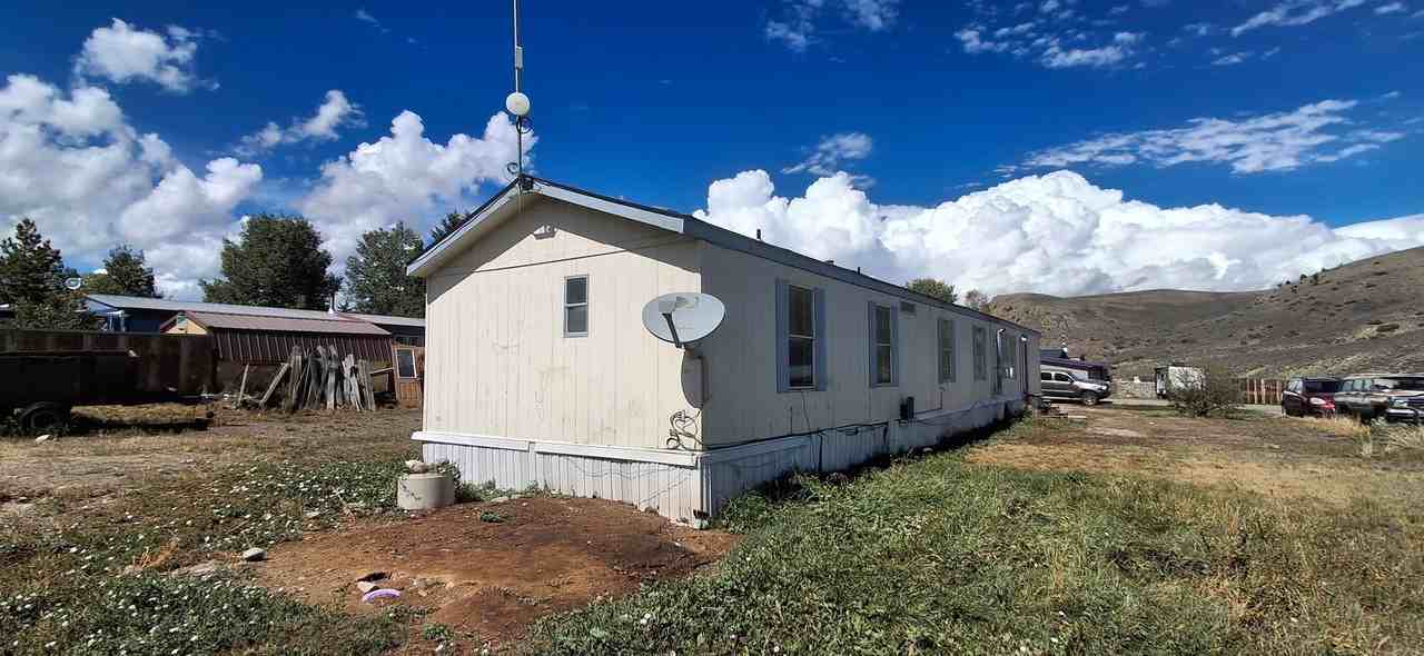 358 Mesa Loop - Photo 2 of 13