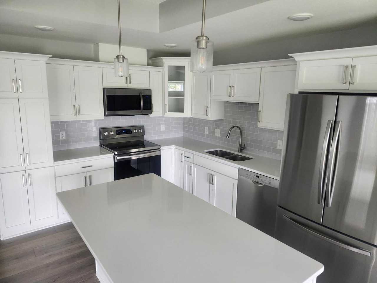 1581 Keanan Ln - Photo 3 of 24