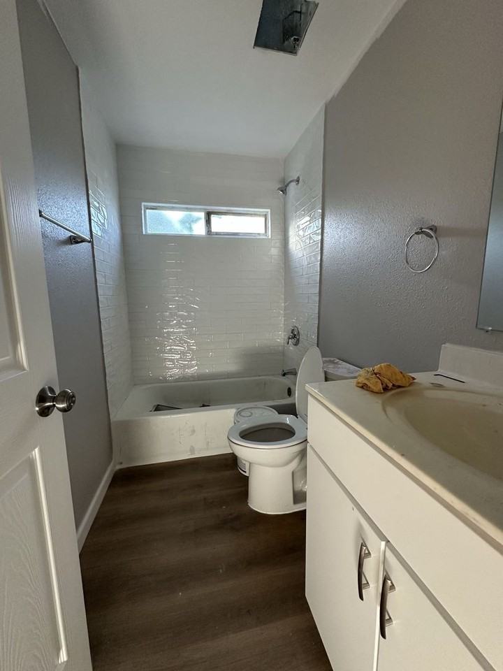 7127 Howerington Cir - Photo 4 of 9