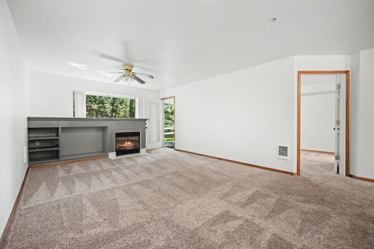 11501 7th Ave W - Photo 6 of 26