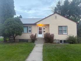 Centrally located 2 bed 1 bath upper level duplex - Photo 1 of 1