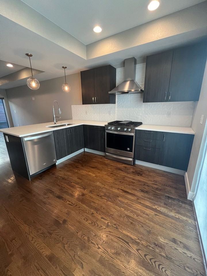 2858 Hazel Ct - Photo 2 of 30