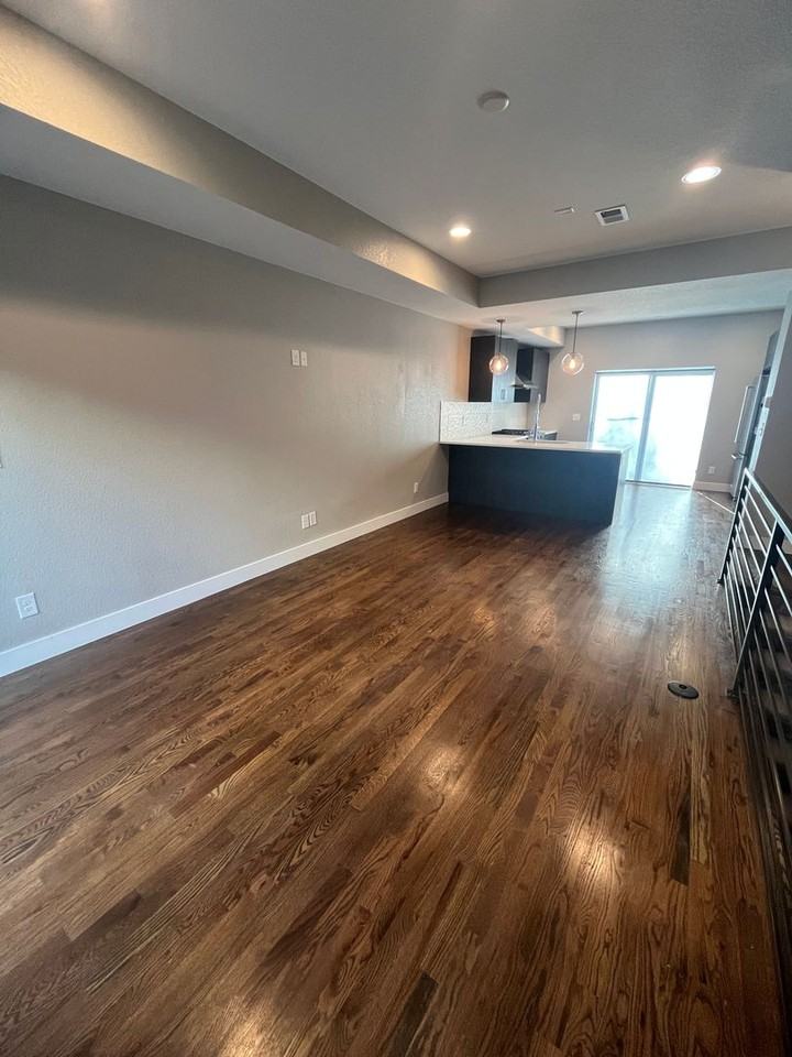 2858 Hazel Ct - Photo 5 of 30