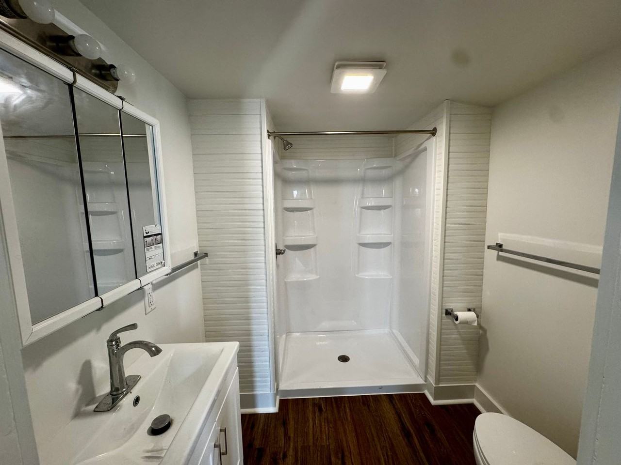 410 9th St - Photo 3 of 21