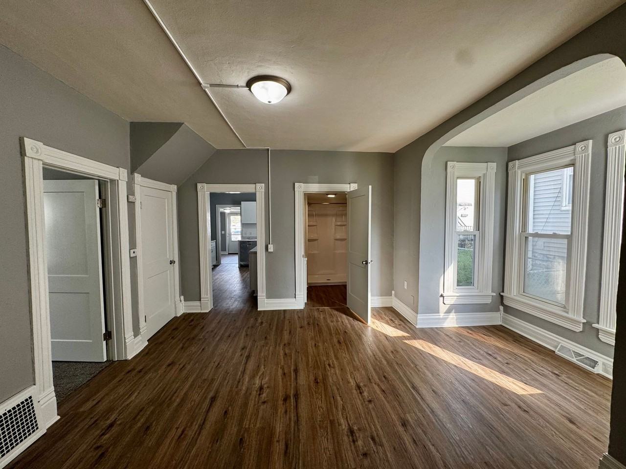 410 9th St - Photo 4 of 21