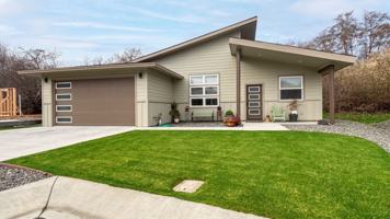 featured image of 3040 Nellie Way