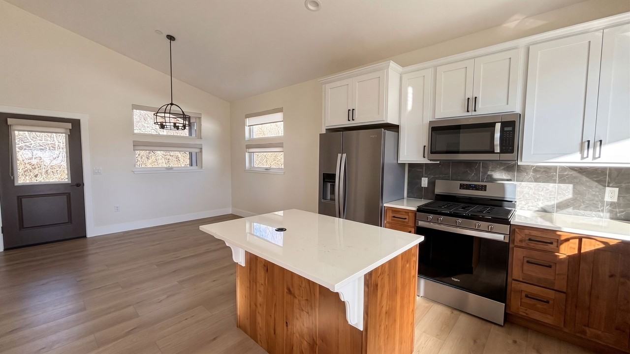 3040 Nellie Way - Photo 3 of 26