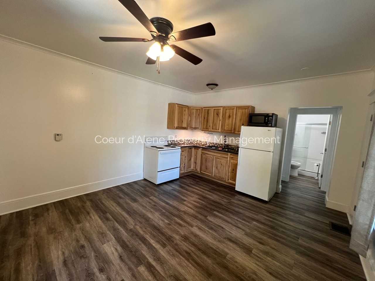 311 E Foster Ave #1 - Photo 3 of 7