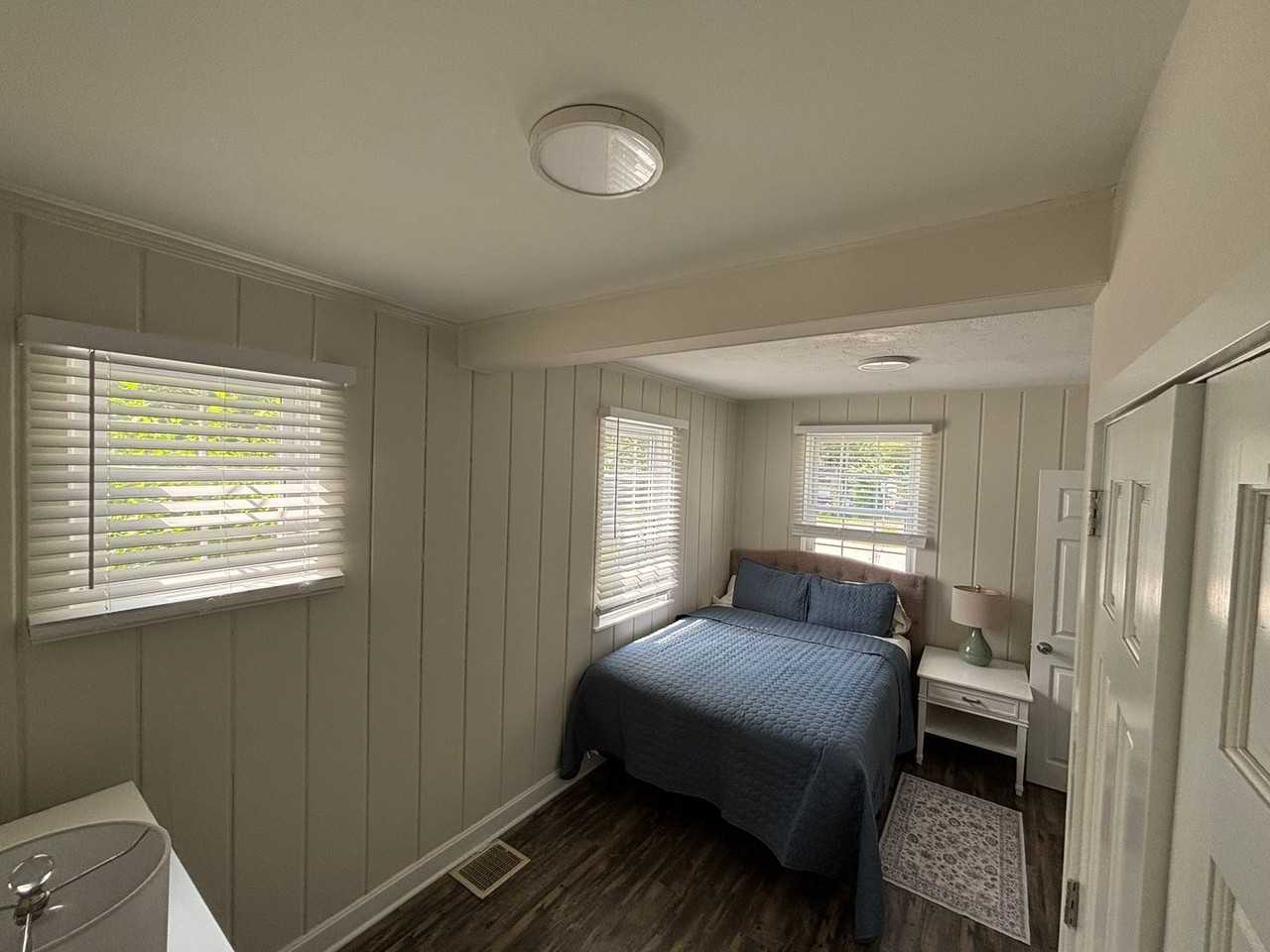 1231 Brookwood Dr - Photo 2 of 15