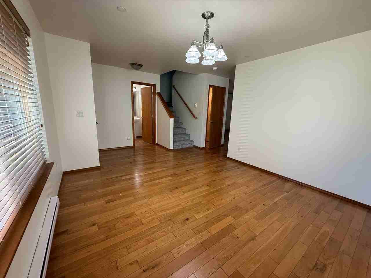 1838 Bobs Hollow Ln - Photo 4 of 27
