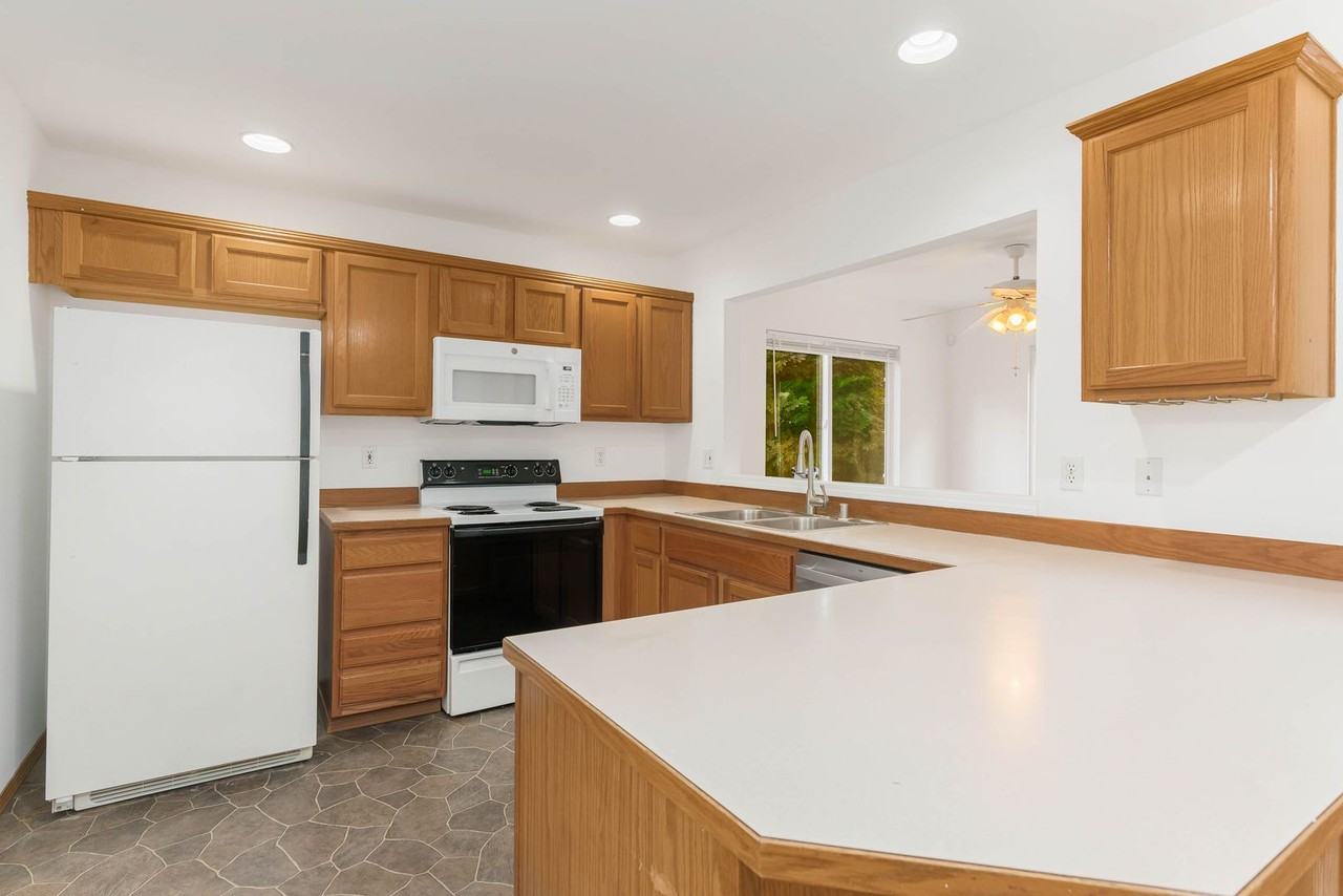 13388 Prospector Ridge Rd Se - Photo 3 of 18