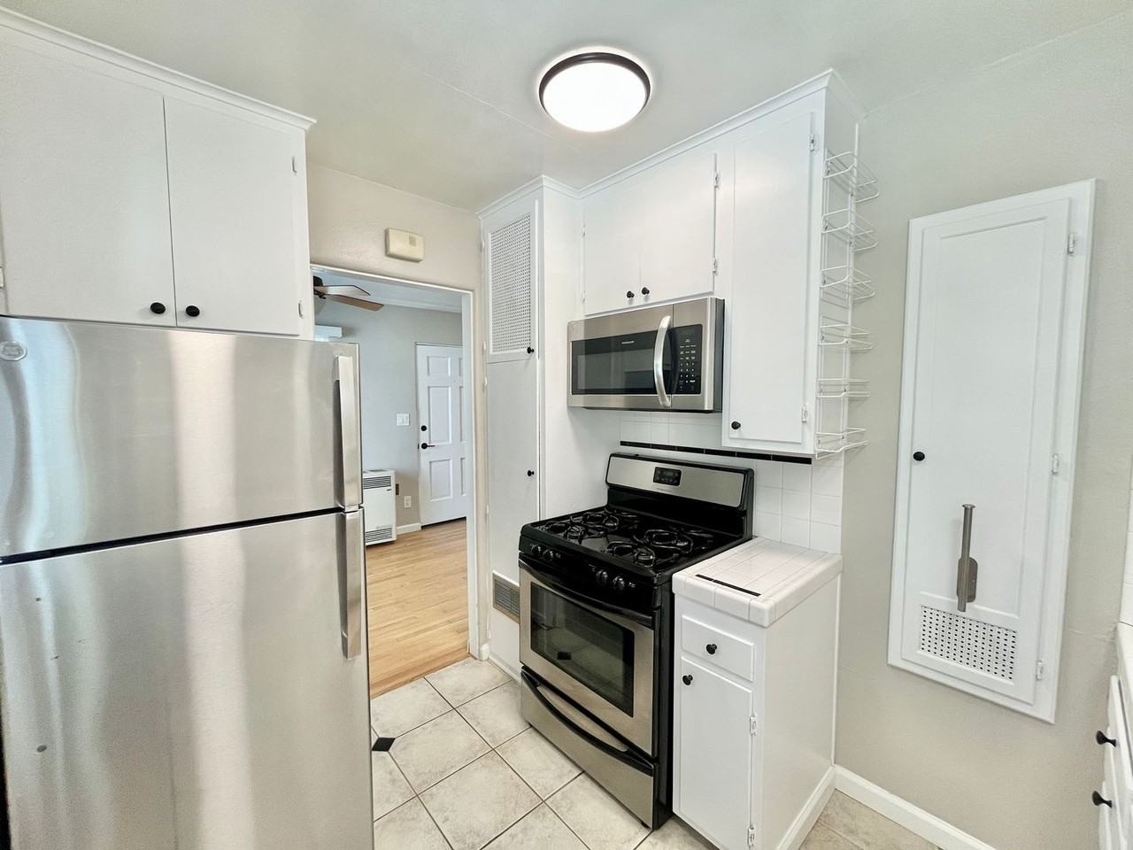 4664 North Ave - Photo 7 of 14