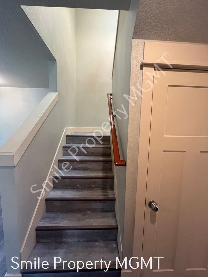 5938 Se 136th Ave - Photo 6 of 20