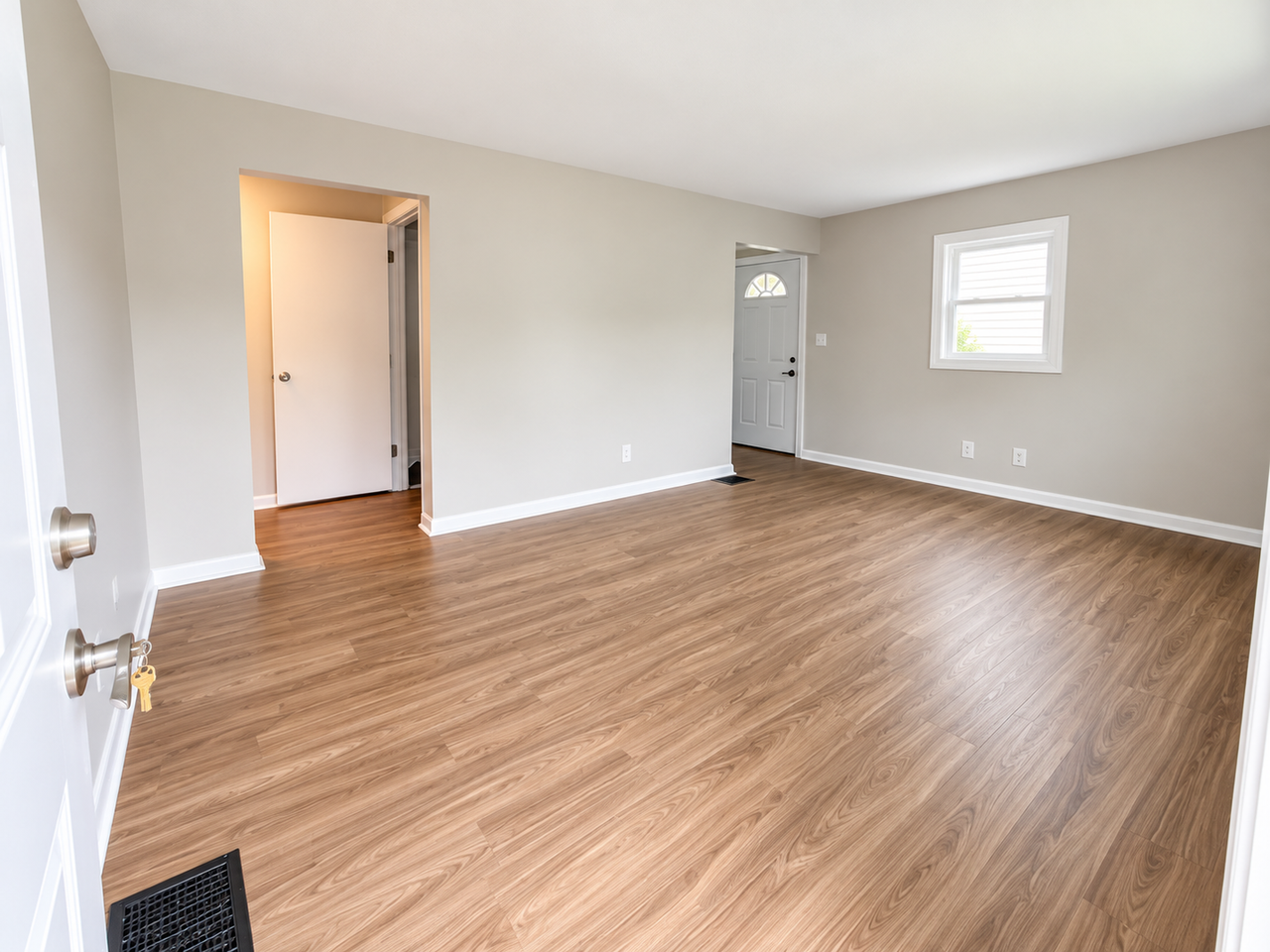 3314 Towers Ct S - Photo 3 of 16