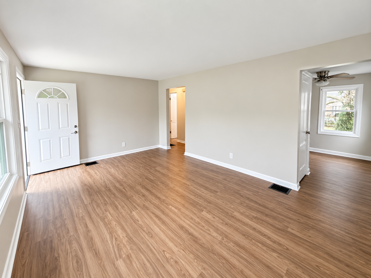 3314 Towers Ct S - Photo 4 of 16