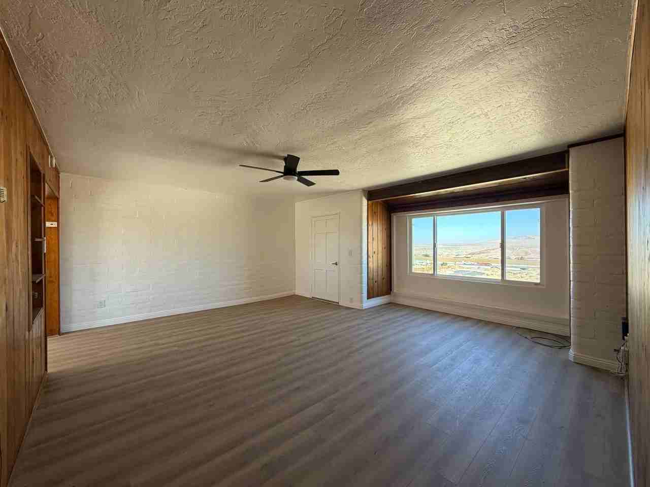 261 Armory Rd - Photo 3 of 38