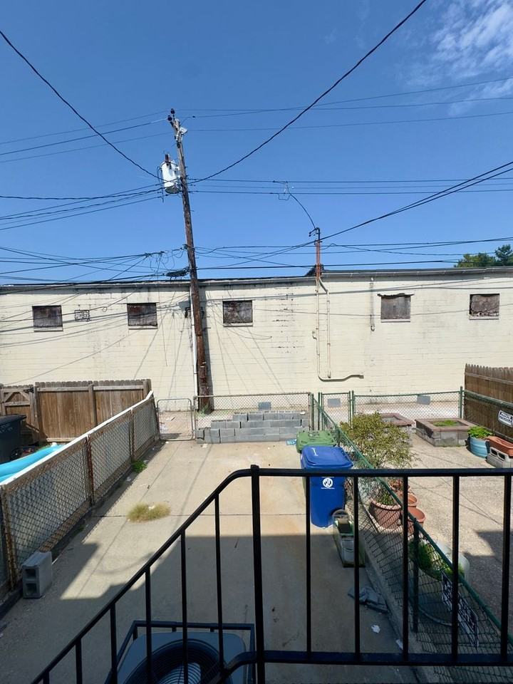 3512 E Baltimore St - Photo 2 of 23