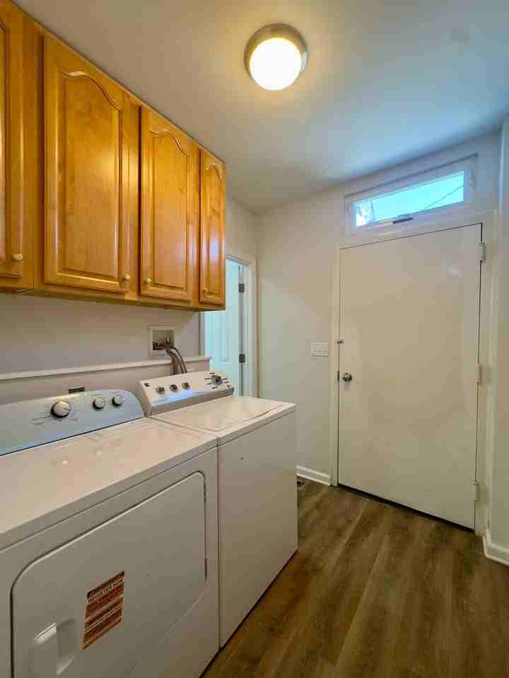 3512 E Baltimore St - Photo 6 of 23