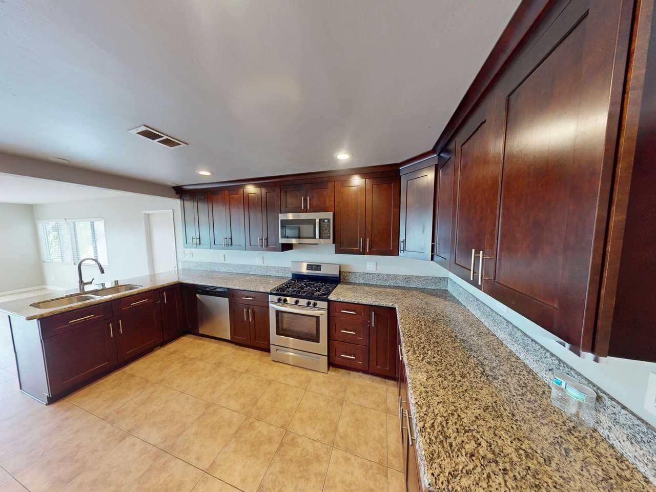 5375 E Falls View Dr - Photo 5 of 28