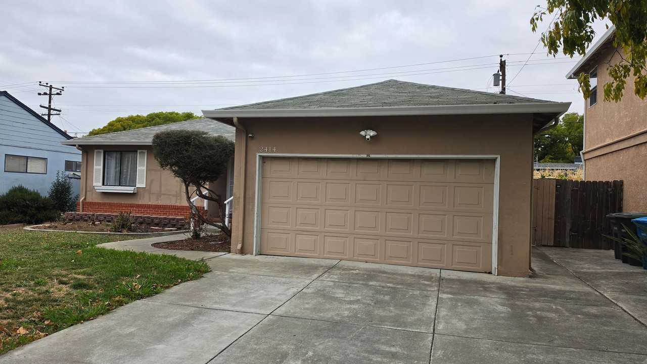 2414 Tennessee St - Photo 2 of 21