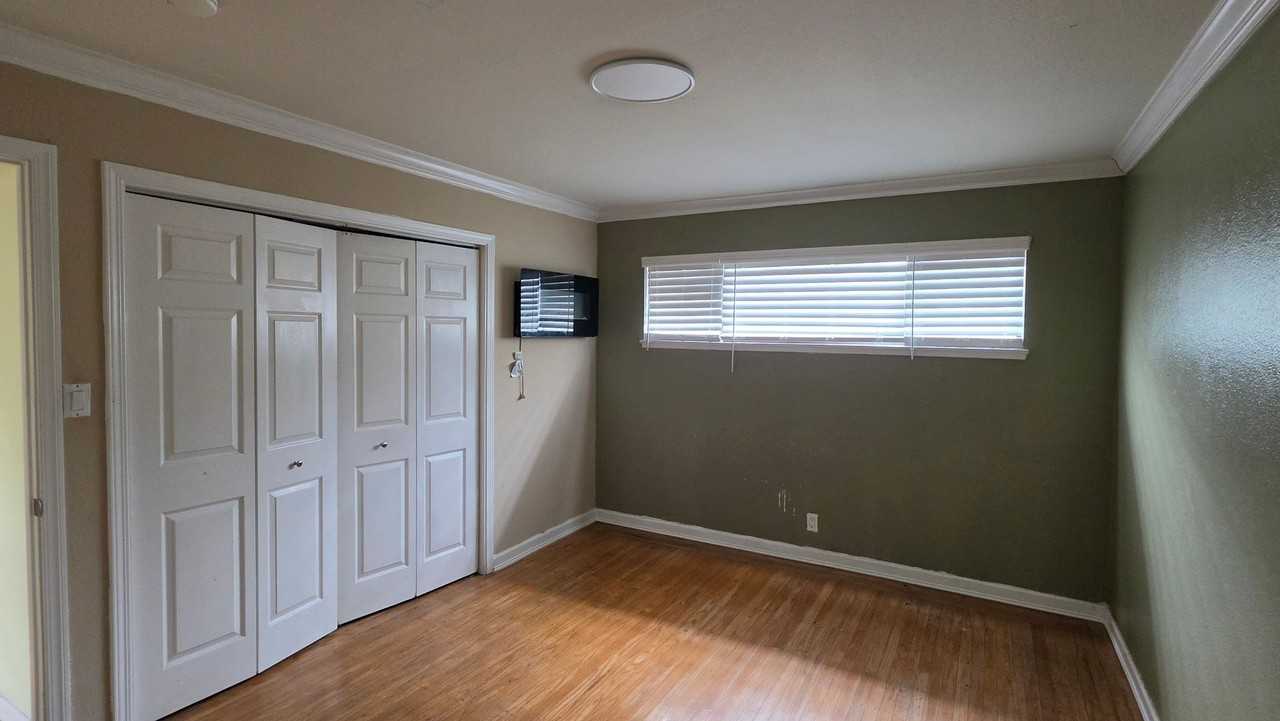 2414 Tennessee St - Photo 5 of 21