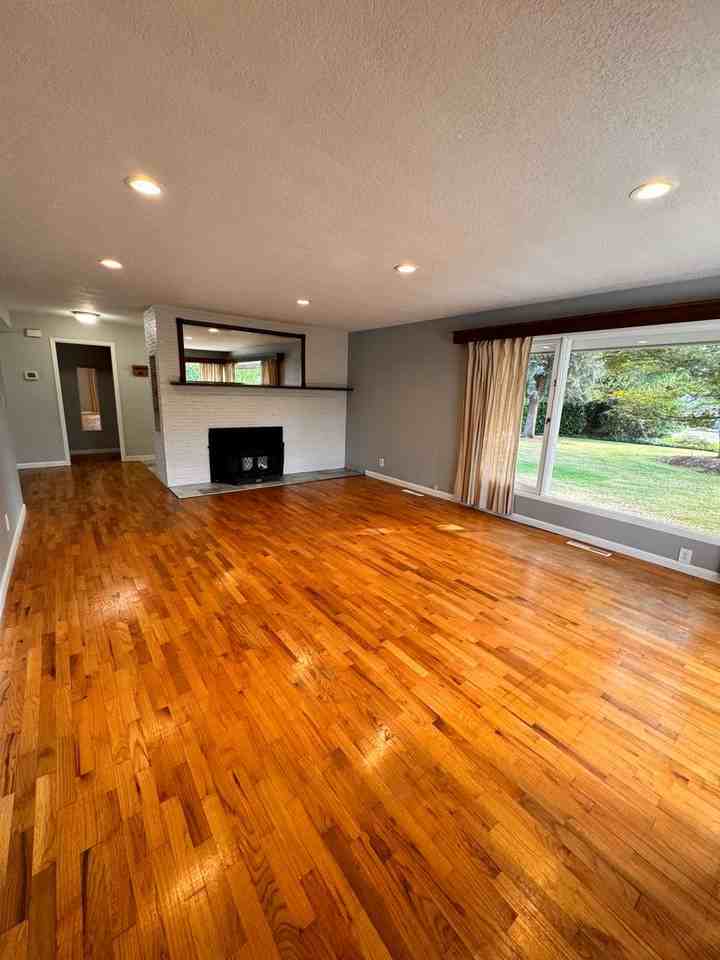 14 Royal Oaks Dr - Photo 5 of 32