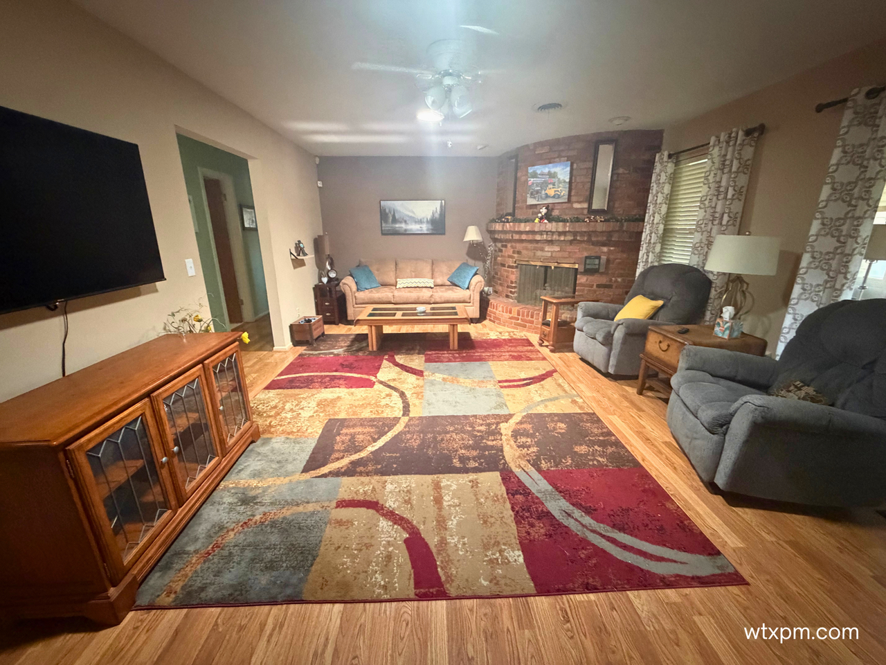 3404 Royal Rd - Photo 3 of 14