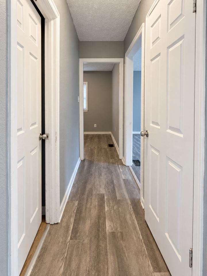 1078 E 19th Ave - Photo 6 of 10