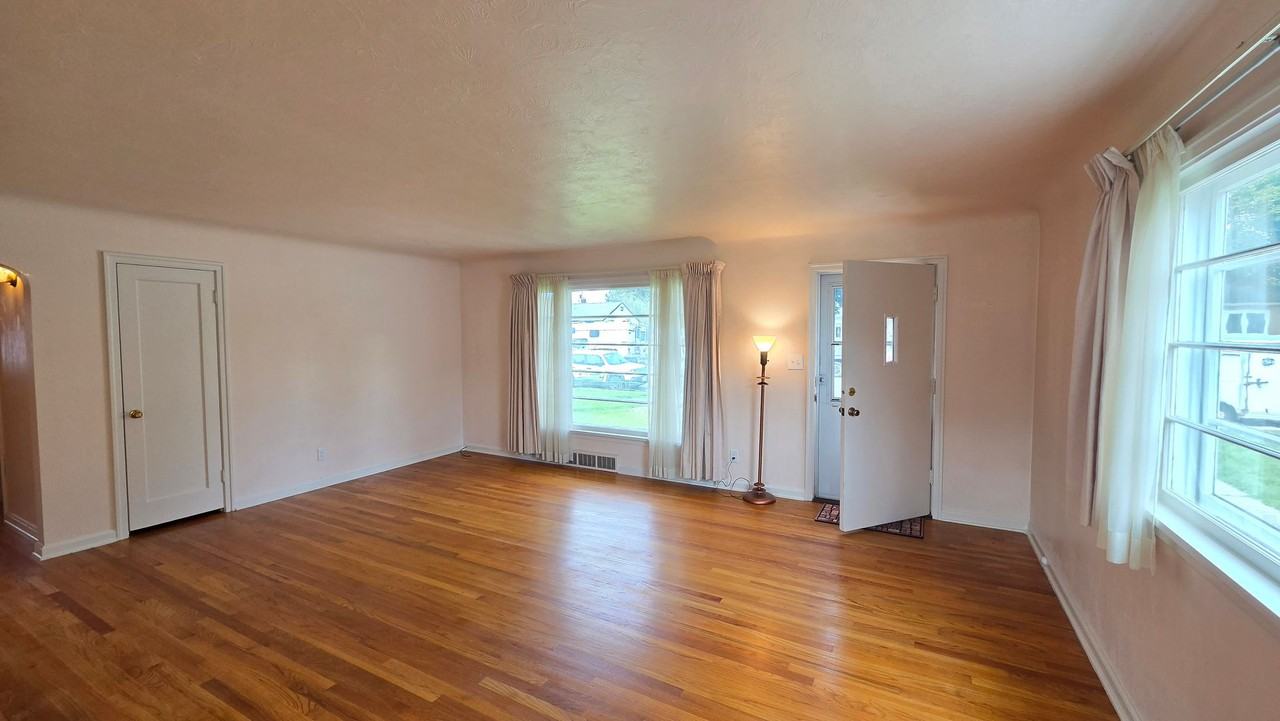 511 Livingston Ave - Photo 2 of 31