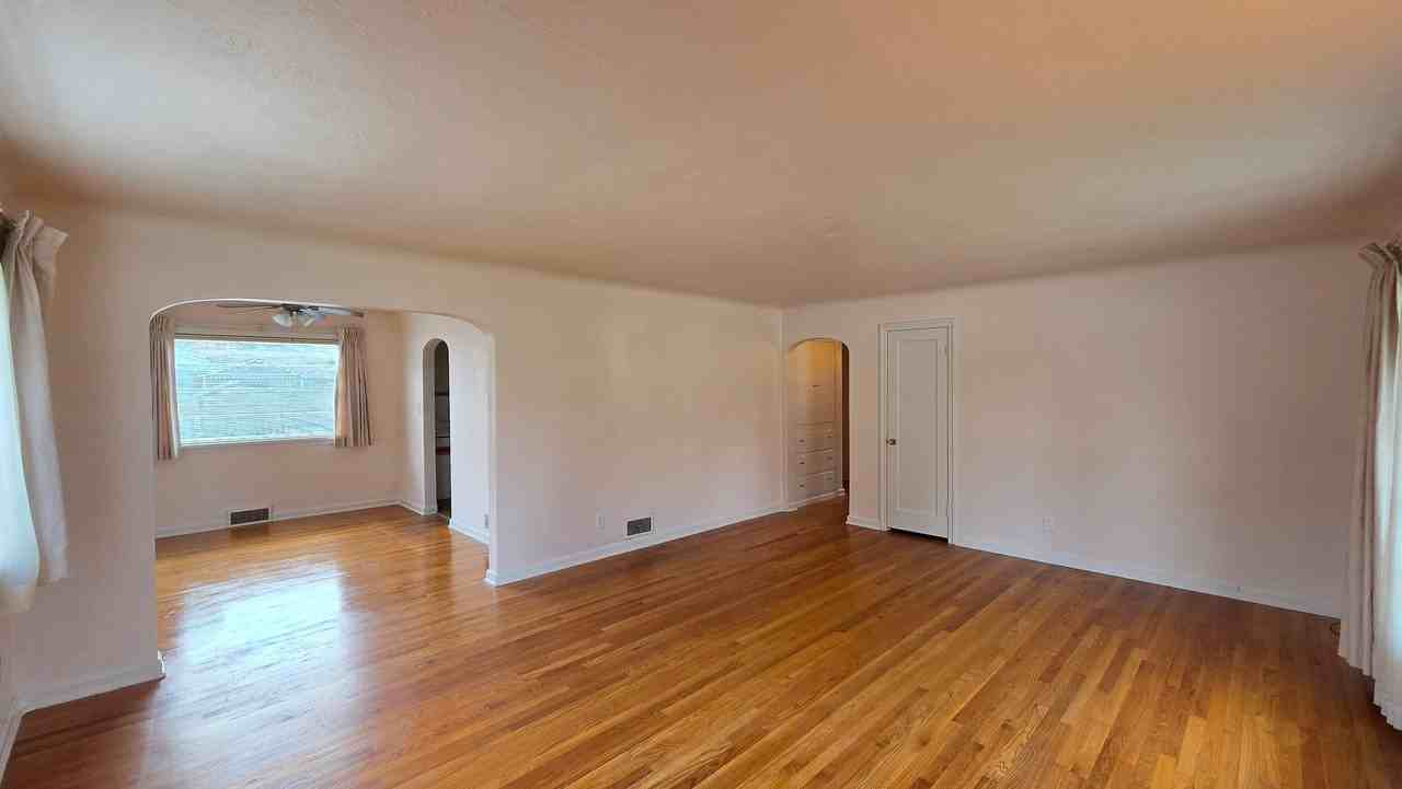 511 Livingston Ave - Photo 3 of 31