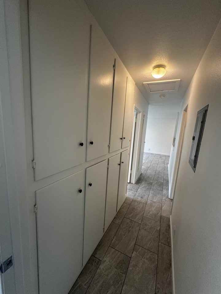 301 N Tustin Ave - Photo 6 of 23