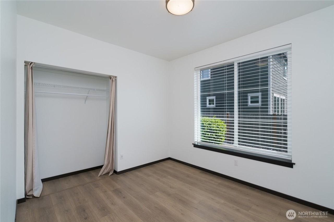 3346 3346 Iverness Street - Photo 6 of 11