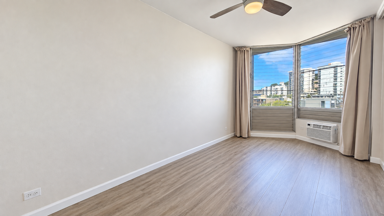 1535 Pensacola St #605 - Photo 5 of 15