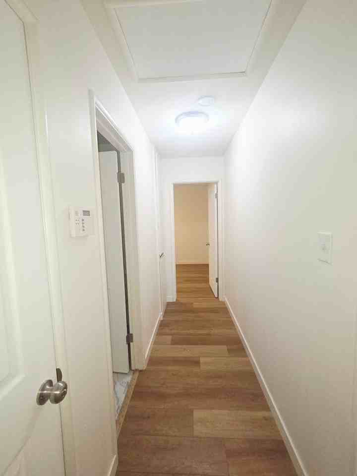 545 W Blaine St - Photo 5 of 10