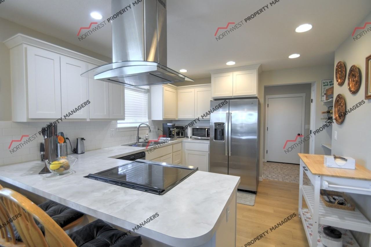 410 Herren Ave - Photo 3 of 4